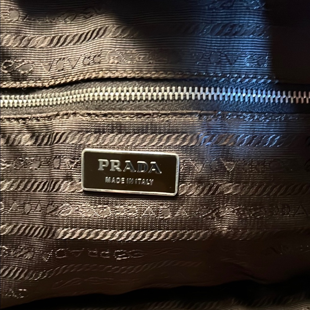 🛑 1 hour sale. Prada, Tan & brown, leather trim and corners w/ canvas, w… - Picture 8 of 16